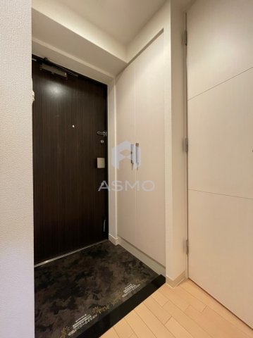 玄関　同マンション別部屋　参考写真