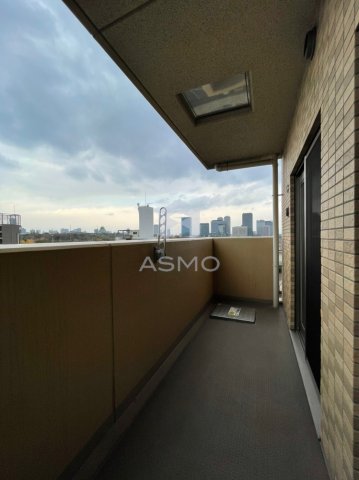 バルコニー　同マンション別部屋　参考写真