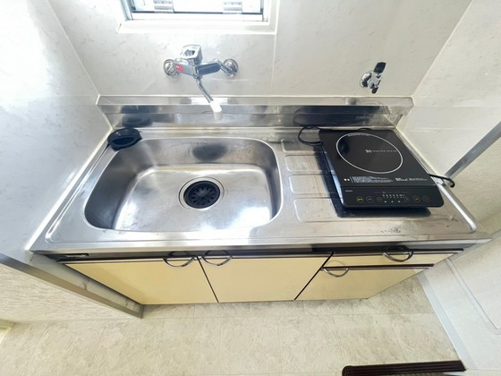 キッチン　※別部屋の写真です