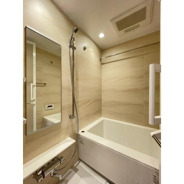 バス・シャワールーム　?