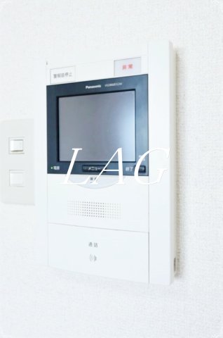 セキュリティ　モニターつきインターホンです。