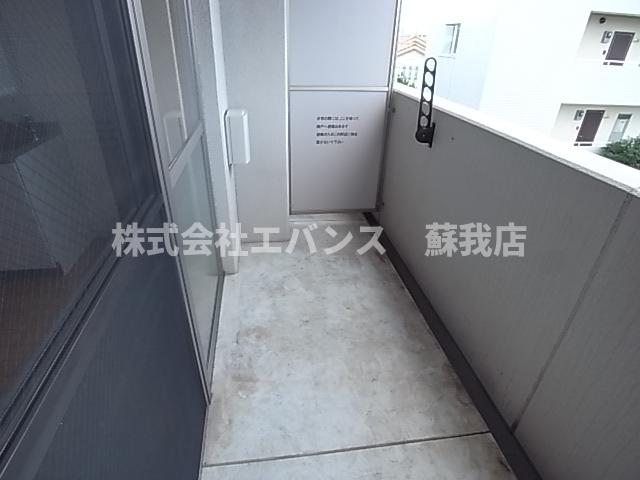 バルコニー　バルコニーからの眺めを楽しみながら食事をしませんか