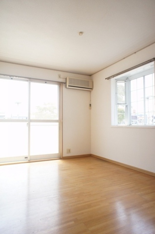 居室・リビング　図面と現状に相違がある場合には現状を優先