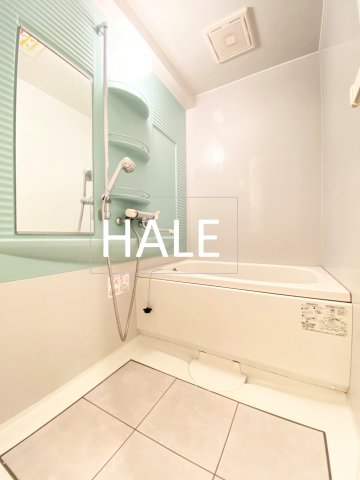 バス・シャワールーム　別号室類似