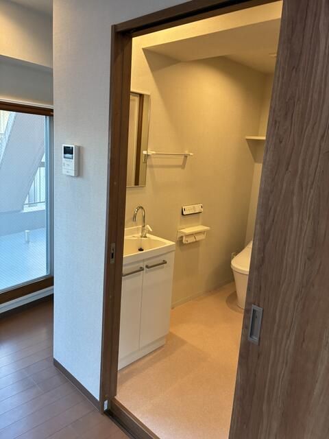 トイレ　コンパクトで使いやすいトイレです