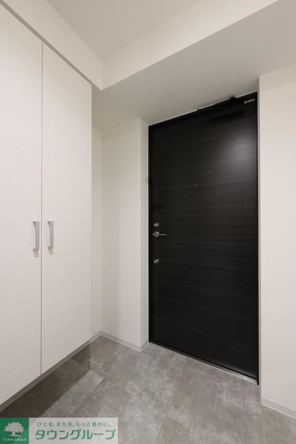 玄関　※写真は同タイプ住戸です。