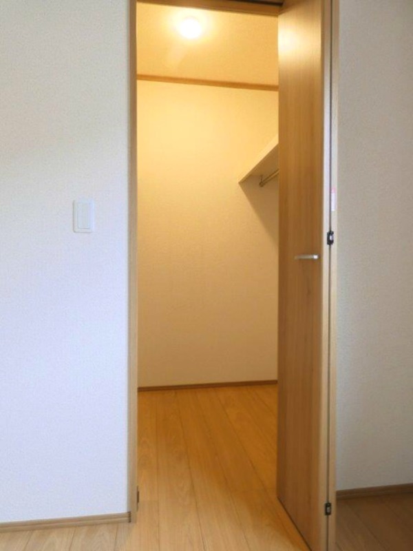 収納　図面と現状の相違がある場合には現状を優先