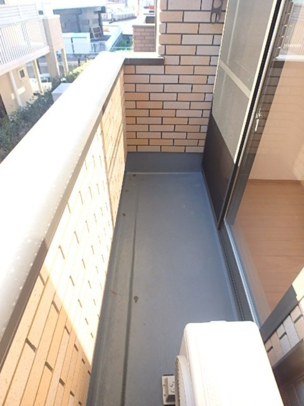 バルコニー　図面と現状の相違がある場合には現状を優先