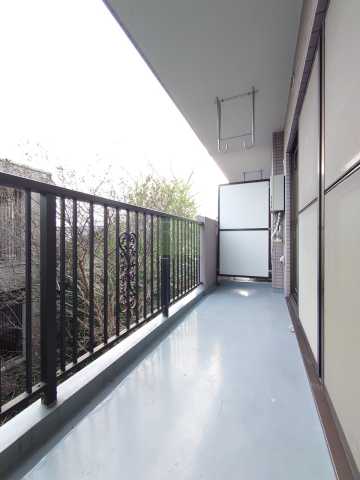 バルコニー　お電話でお問合せのお客様を対象に初期費用割引中。