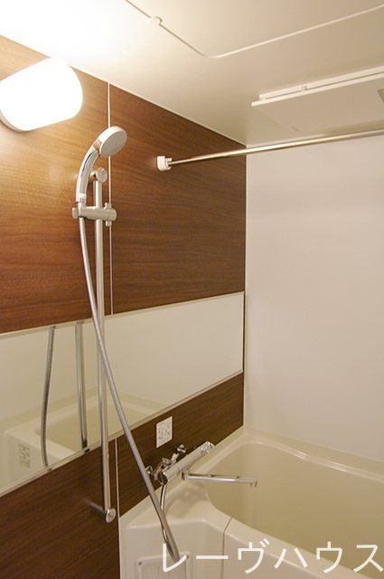 バス・シャワールーム　バス