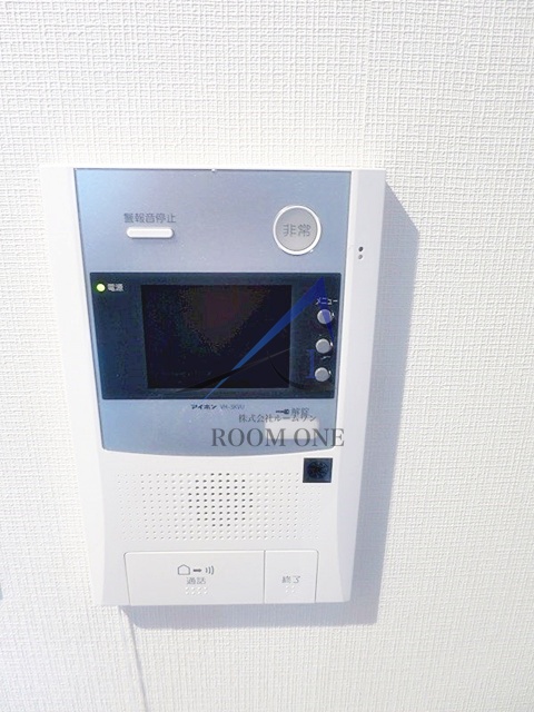 セキュリティ　モニター付きインターホンです。