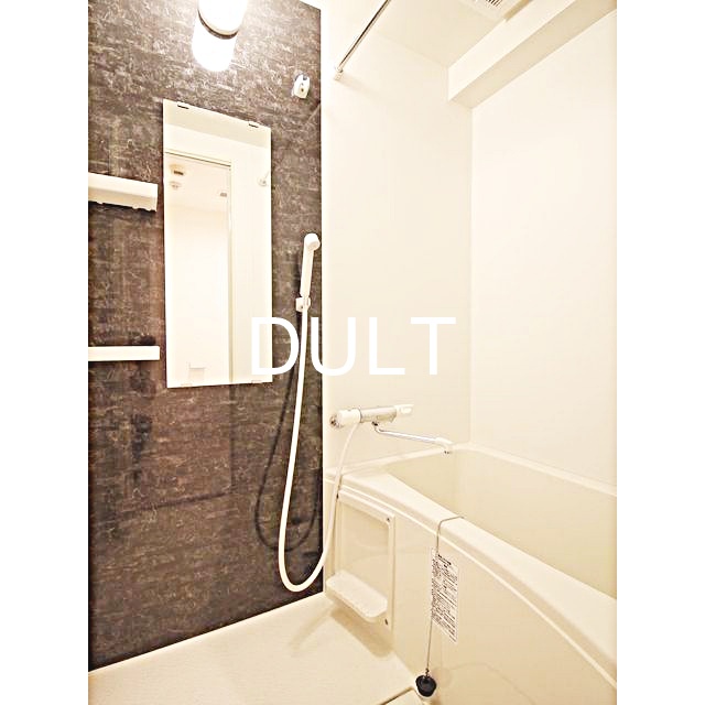 バス・シャワールーム　バスルームです。