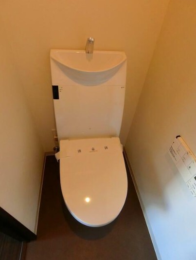 トイレ　※こちらの写真は他部屋参考写真です