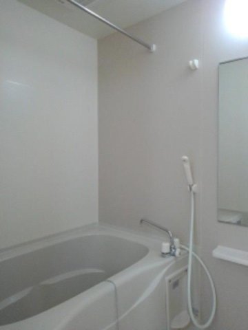 バス・シャワールーム　ゆったり過ごせるお風呂です