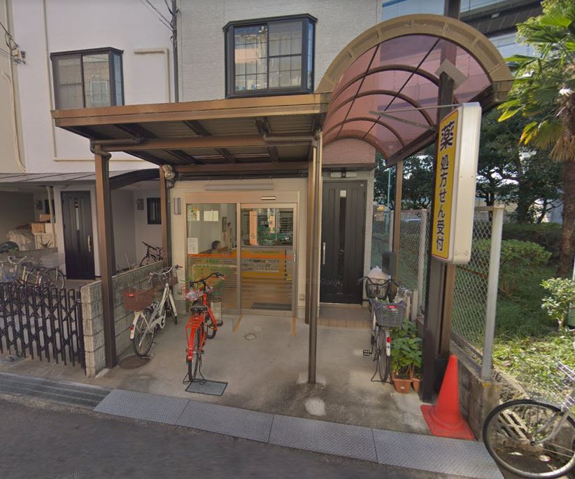 ドラックストア　らいふ薬局武庫川店（ドラッグストア）まで313m