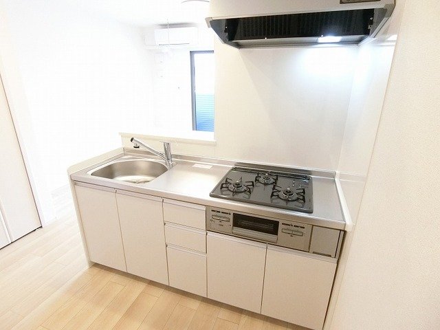 キッチン　きれいなキッチンです