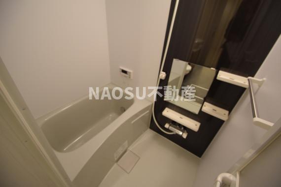 バス・シャワールーム　お風呂で日々の疲れを落としましょう