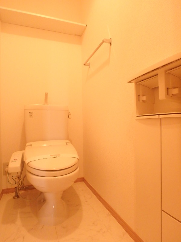 トイレ　図面と現状に相違がある場合には現状を優先