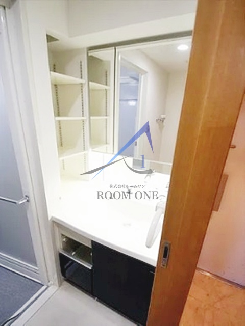 洗面設備　洗面台です。