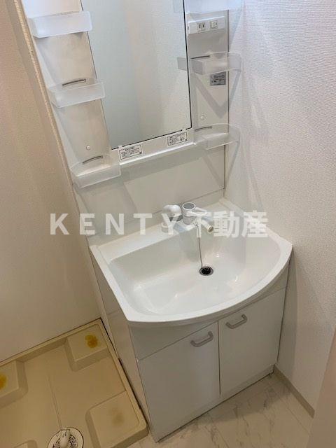 洗面設備　独立洗面台で身支度をすべて済ませてしまいましょう