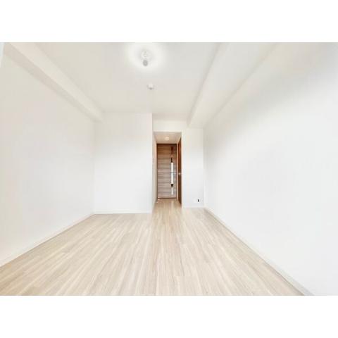 居室・リビング　室内