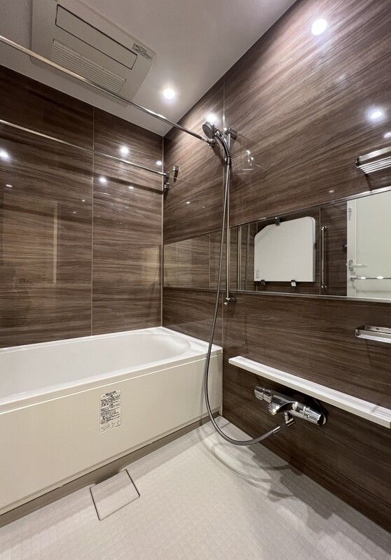 バス・シャワールーム