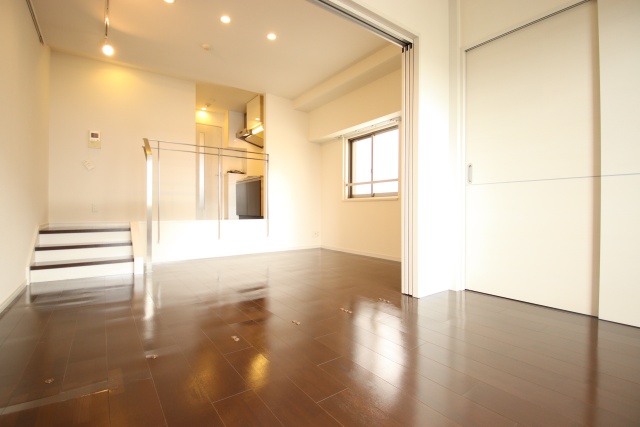 居室・リビング　※別室の参考写真の為、現況優先です。