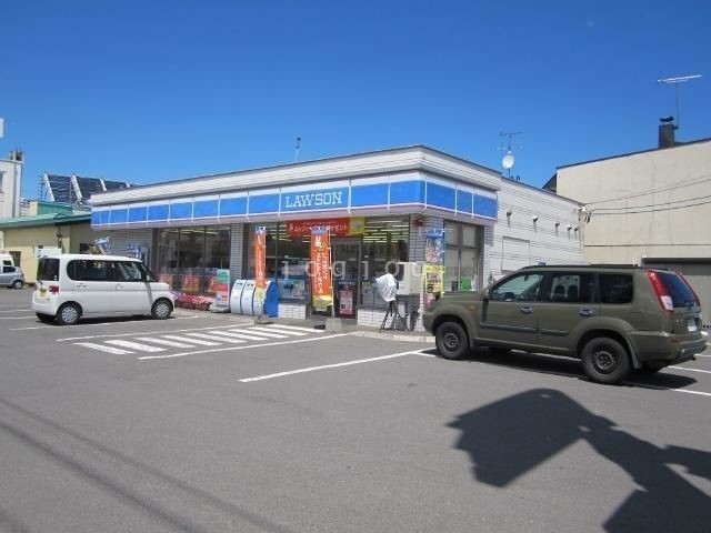 コンビニ　ローソン旭川末広3条店（コンビニ）まで1208m