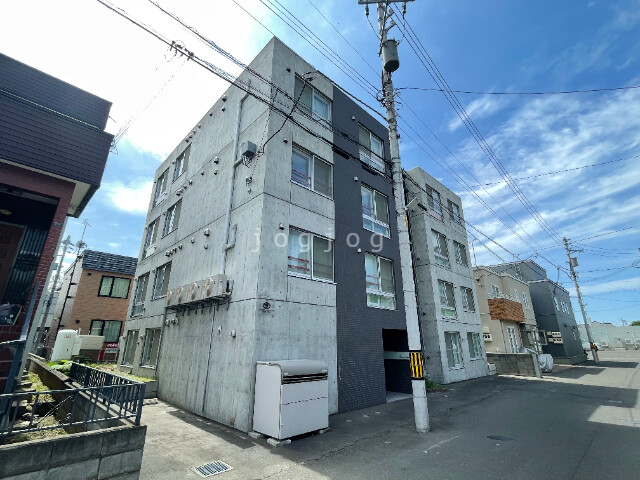 建物外観　専用ゴミステーション