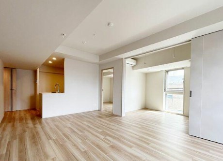 居室・リビング　内観1