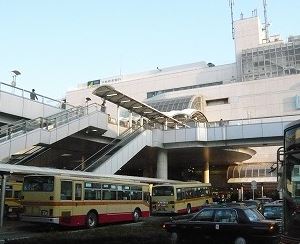 ドラックストア　クリエイトＳ・Ｄ茅ヶ崎円蔵交差点前店（ドラッグストア）まで438m