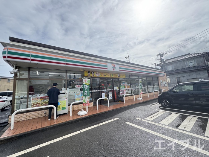 コンビニ　セブンイレブン鹿児島原良店（コンビニ）まで550m