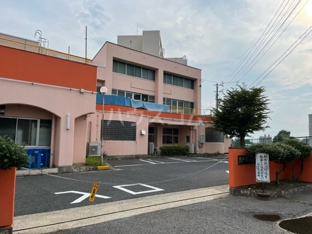 幼稚園・保育園　西保育園（幼稚園・保育園）まで438m