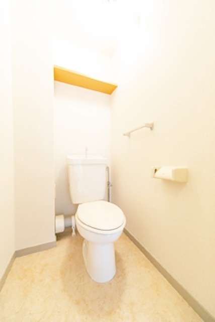 トイレ　※同仕様写真含む