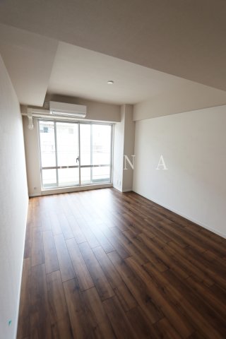 居室・リビング　別号室参考写真