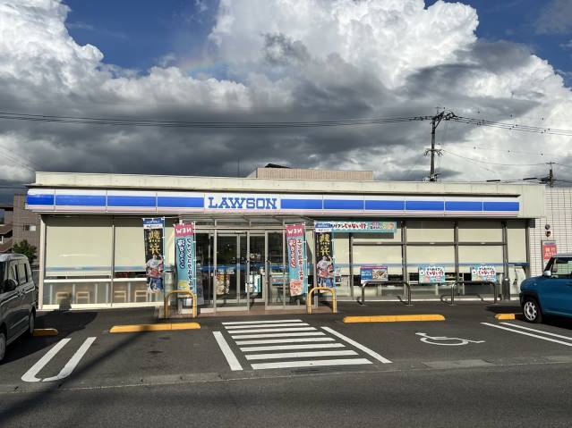 コンビニ　ローソン霧島隼人日当山店（コンビニ）まで475m