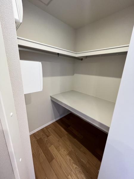 収納　ウォークインクローゼットです