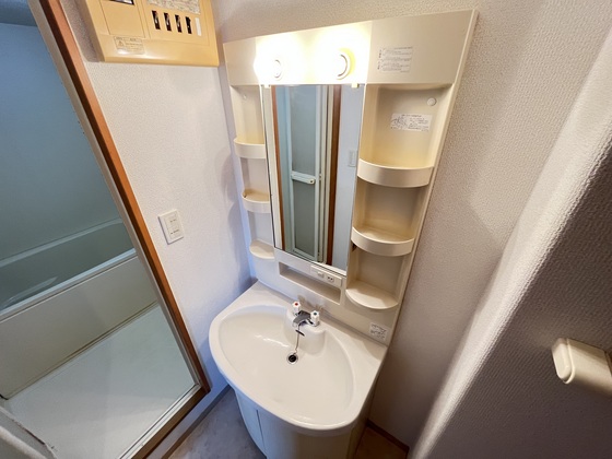 洗面設備　※別部屋の写真です