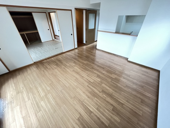 居室・リビング　※別部屋の写真です