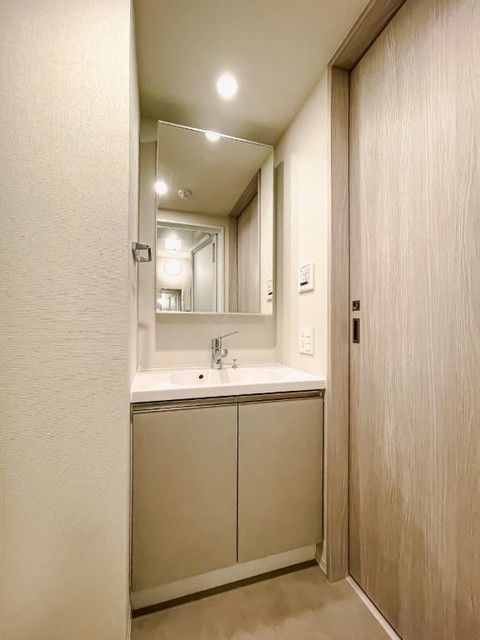 洗面設備　※写真は同タイプ住戸です。