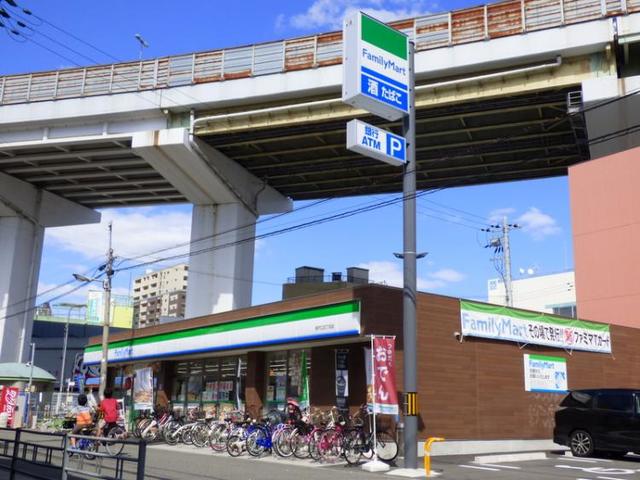コンビニ　ファミリーマート背戸口五丁目店（コンビニ）まで485m