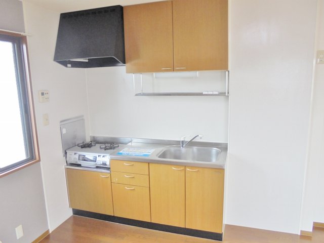 キッチン　吊戸棚付き