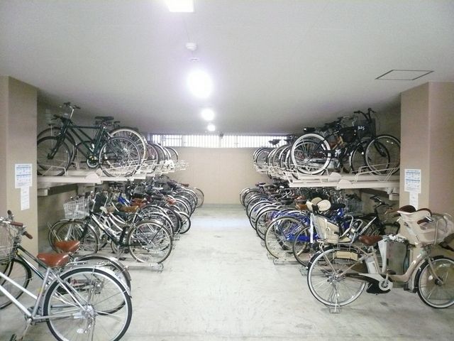 駐車場　★駐輪場★