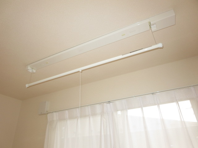 その他設備　室内物干し