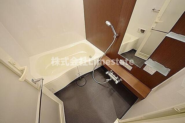 バス・シャワールーム　別部屋参考写真