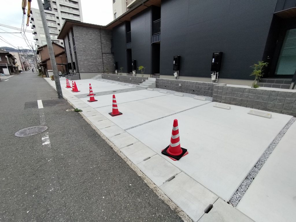 駐車場　駐車場