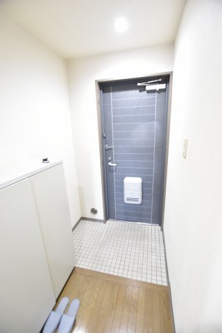 玄関　別号室の写真です。ご参考までに