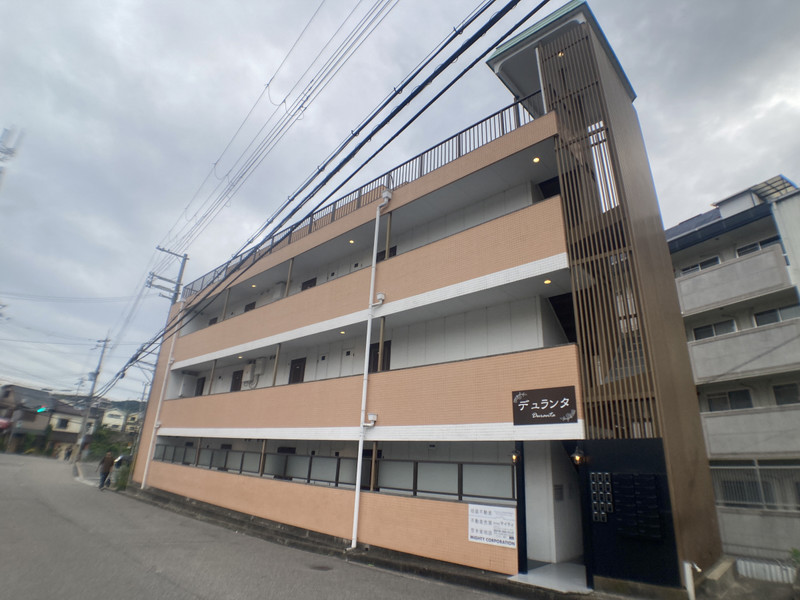 建物外観　ウィンダム妙法寺弐番館