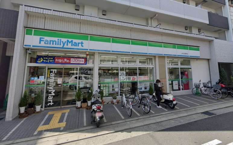 コンビニ　ファミリーマート（コンビニ）まで404m