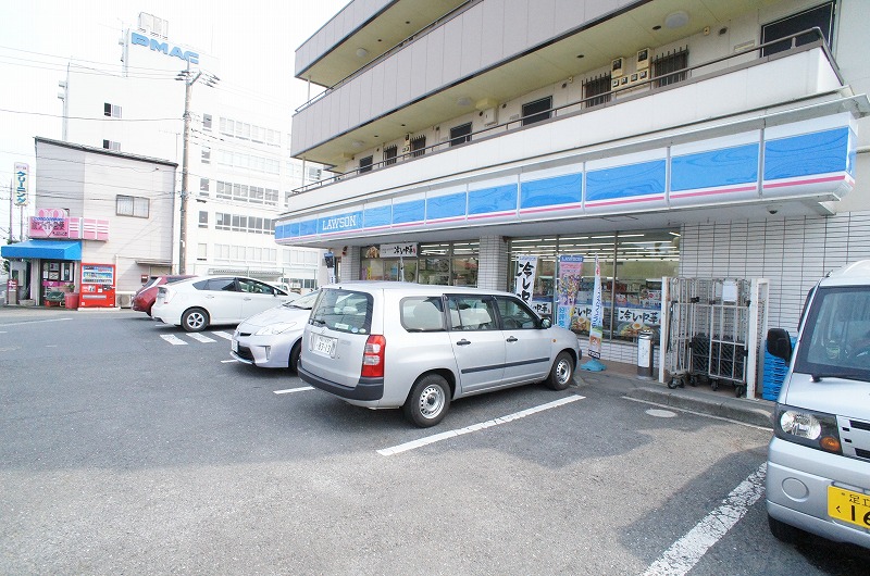 コンビニ　ローソン　厚木飯山店（コンビニ）まで508m